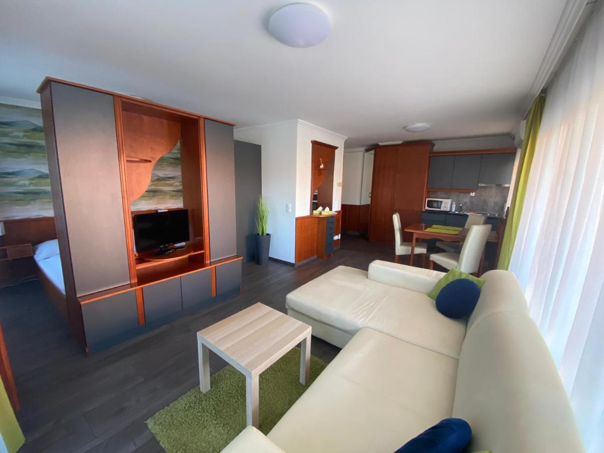 Cafe Relax Apartments Hévíz المظهر الخارجي الصورة