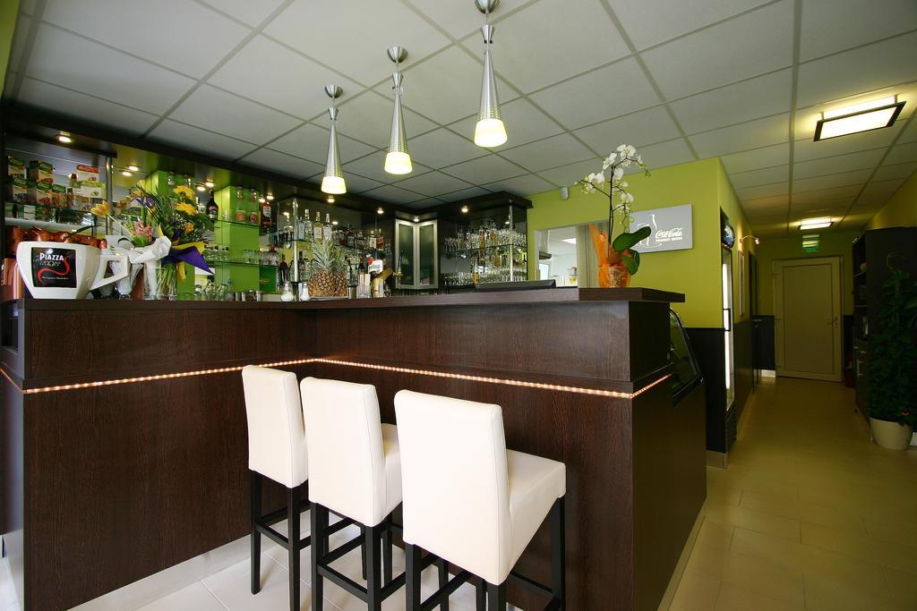 Cafe Relax Apartments Hévíz المظهر الخارجي الصورة